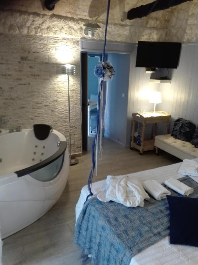 Only For Two Giumbabulla Hotel Ragusa Bagian luar foto
